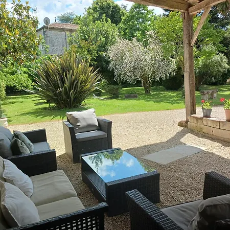 Semesterbostad La Demeure D'ezilda