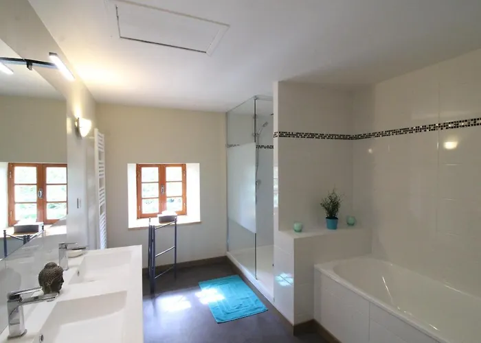 Holiday home La Demeure D'ezilda *